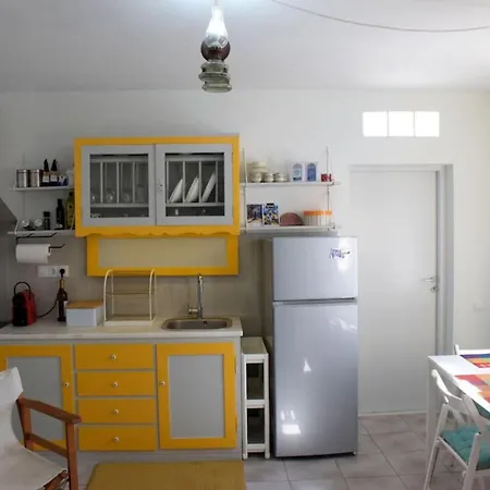 Amberi Tinos In 아파트