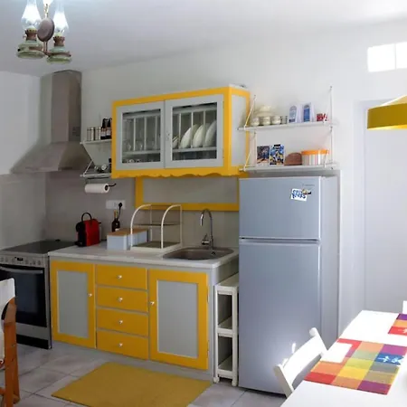 Amberi Tinos In