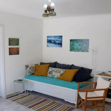 Amberi Tinos In * Pánormosz